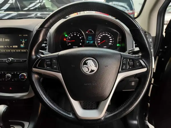 2016 Holden Captiva LS 2.4P Carousel 1