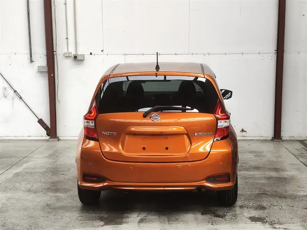 2016 Nissan Note X E-POWER Carousel 5