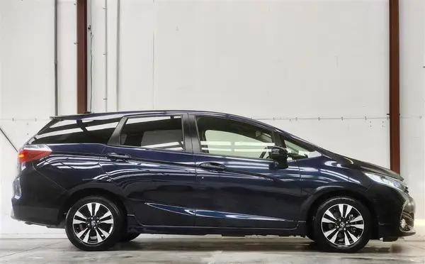 2016 Honda Shuttle Hybrid X STYLE EDITION Carousel 7