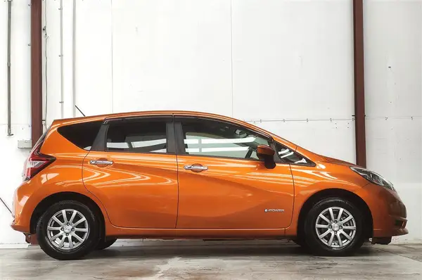 2016 Nissan Note X E-POWER Carousel 7