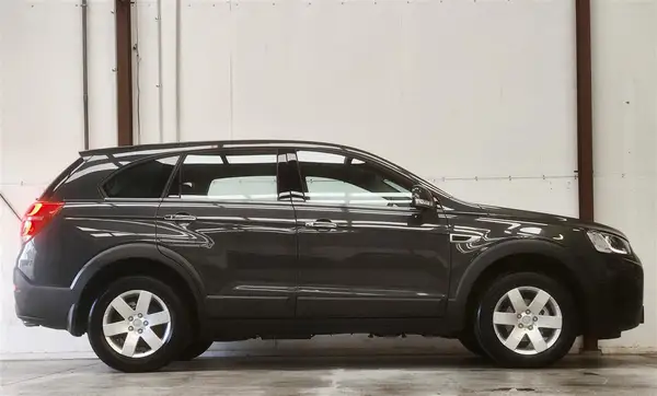 2016 Holden Captiva LS 2.4P Carousel 7