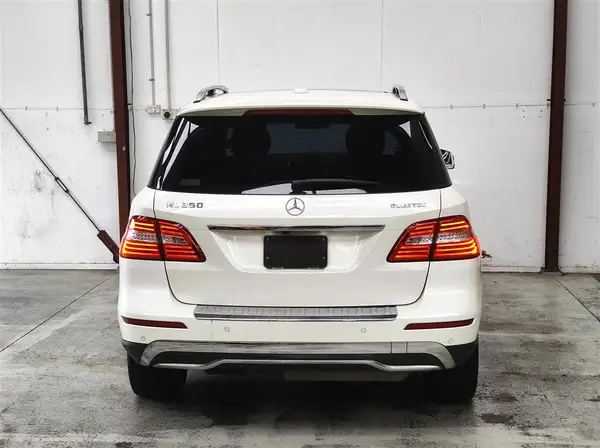 2013 Mercedes-Benz ML 350 V6 DIESEL/AWD/BLUETEC/LEATHERVERY TIDY RV/SUV Automatic Carousel 4