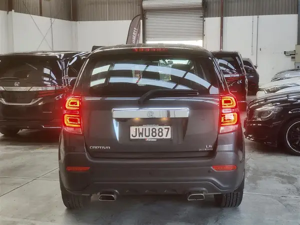 2016 Holden Captiva LS 2.4P Carousel 4