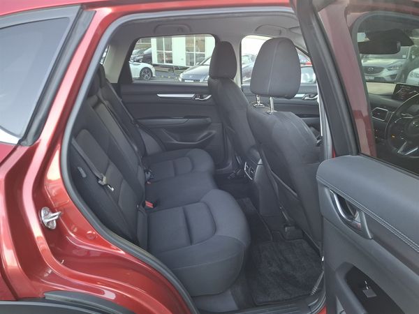 2017 Mazda CX-5 20S Pro Active.Lane assist.Park sensors.Radar cruise. Carousel 2