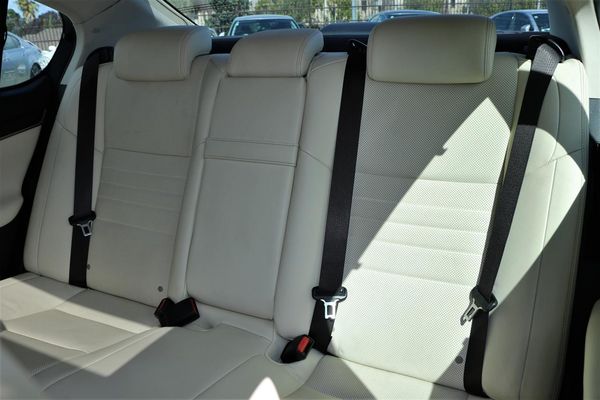 2015 Lexus GS 450h Sunroof.HUD.Lane assist.Radar cruise.Leather.Alarm.12 Airbags. Carousel 3