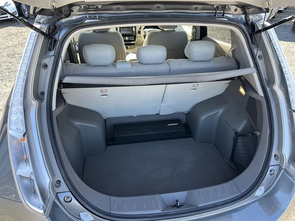 2017 Nissan Leaf 30KW.SOH 75%.BOSE.360°camera.Cruise control. Carousel 19