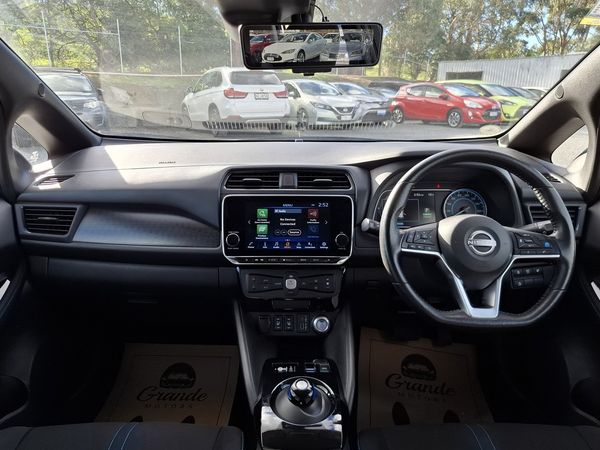 2022 Nissan Leaf 89,49% Grade 4,5 Carousel 5