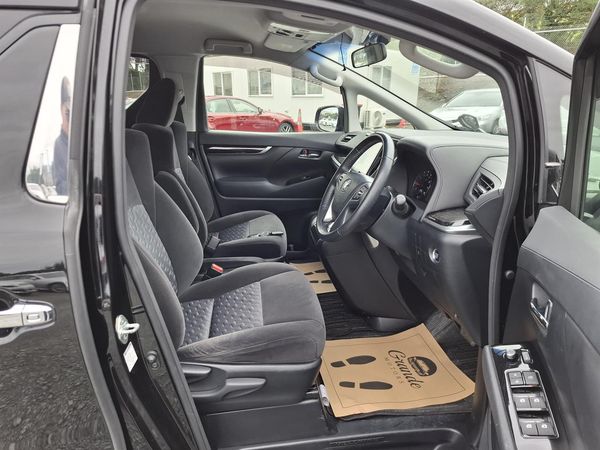 2016 Toyota Vellfire Rear camera.Electric doors.Rea cam.8 Airbags. Carousel 3