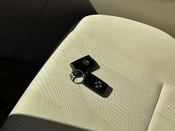 2015 Toyota Estima Aeras.Hybrid.Cruise control.Rear camera.Elctric doors. Carousel 10