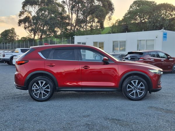 2017 Mazda CX-5 20S Pro Active.Lane assist.Park sensors.Radar cruise. Carousel 18