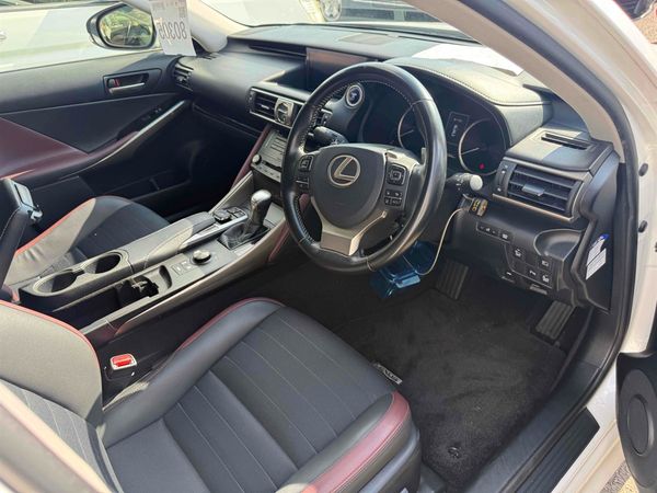 2017 Lexus IS 300h 4,5 Grade.Alarm.Cruise control.10 SRS Airbags. Carousel 5