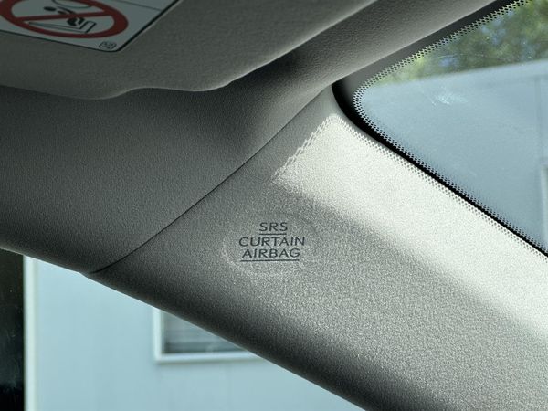 2015 Lexus IS 300h Hybrid.Sunroof.Cruise control.Alarm.10 Airbags.Rear camera.Park sens. Carousel 8