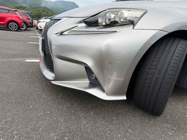 2013 Lexus IS 300h Transit F-Sport Carousel 3