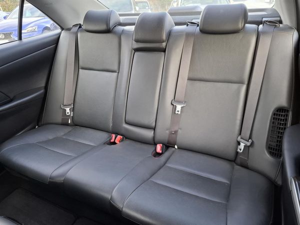 2012 Toyota Camry Hybrid.Gspec.Leather.Cruise control.8 Airbags Carousel 5