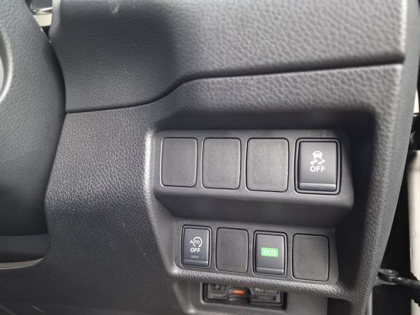 2016 Nissan X-Trail Leather. Rear camera.SRS Airbags. Carousel 7
