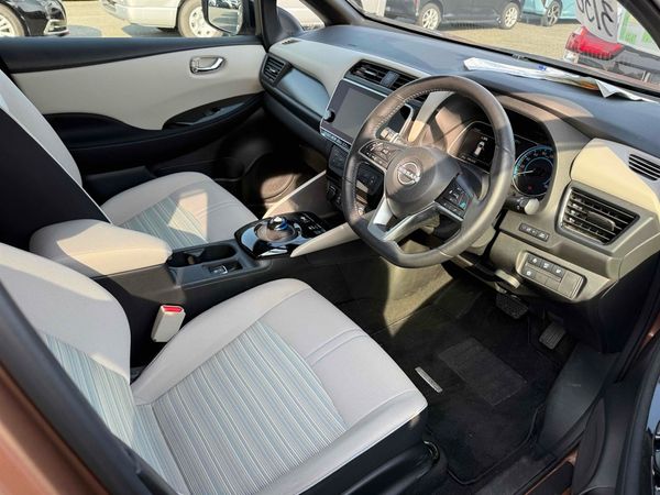 2021 Nissan Leaf 40KW.91% SOH.360 Camera.Pro-Pilot.Lane assist.Safety radar.Park sens. Carousel 7