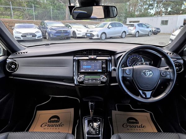 2017 Toyota Corolla Fielder.WXB.Hybrid.Safety radar.Lane assist.Rear camera.8 Airbags.Button start. Carousel 4
