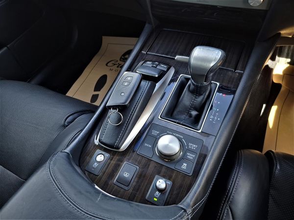 2013 Lexus LS 460 Mark Levinson.Leather.Cruise control.Park sens.Alarm. Carousel 4