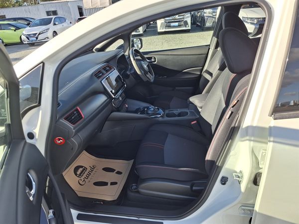2020 Nissan Leaf NISMO.360°camera.Pro-pilot.Safety radar.10 Airbags.Alarm.