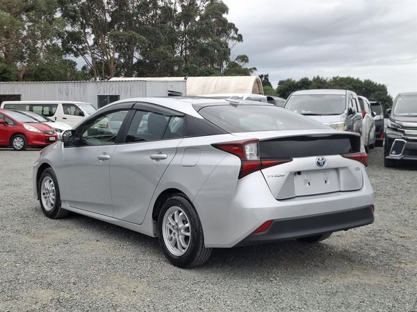 2020 Toyota Prius G.Radar cruise.Lane assist.Rear cam.Alarm.8 Airbags. Carousel 13