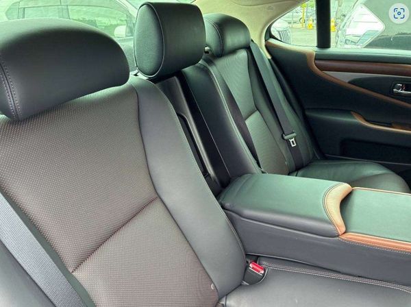 2013 Lexus LS 460 Transit Package C Pack I Carousel 8