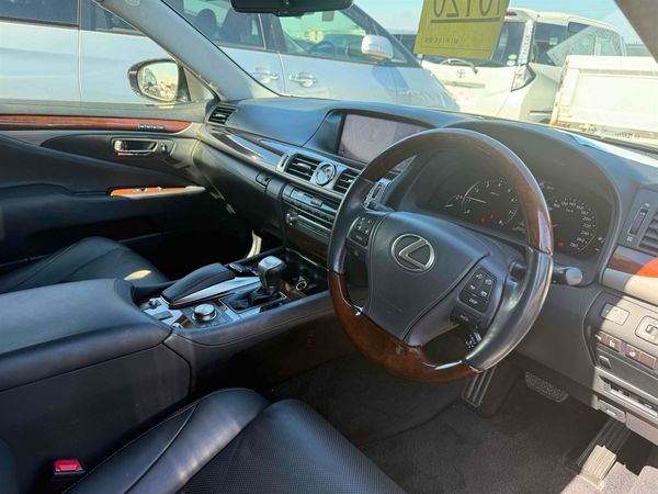 2014 Lexus LS 460 Transit VERSION C I PACKAGE Carousel 2