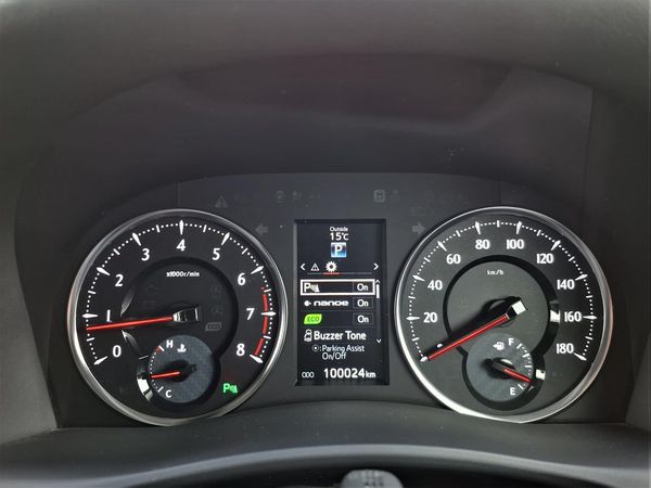 2016 Toyota Vellfire Rear camera.Electric doors.Rea cam.8 Airbags. Carousel 12