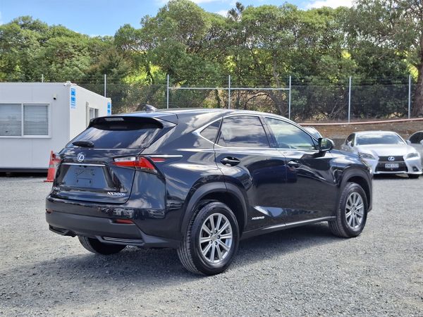 2015 Lexus NX 300h Hybrid.Leather.Safety radar.Blind spot.360°camera.Park sensors.Alarm. Carousel 15