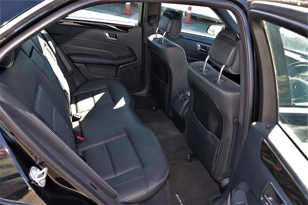 2013 Mercedes-Benz E 350 AMG.Alarm.Leather.Rear camera.10 SRS Airbags. Carousel 3