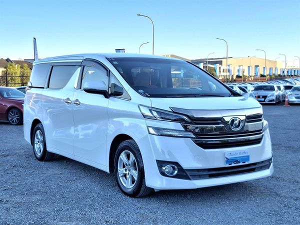 2015 Toyota Vellfire 8 seater Reversing Camera Parking Sensors