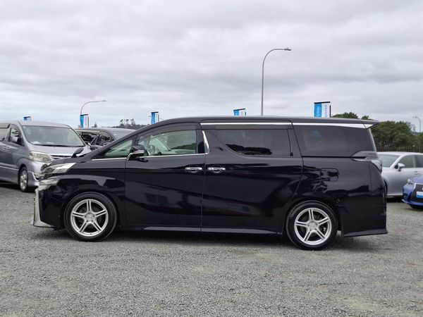 2016 Toyota Vellfire Rear camera.Electric doors.Rea cam.8 Airbags. Carousel 14