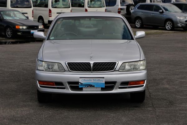 1999 Nissan Laurel Medalist. Carousel 9