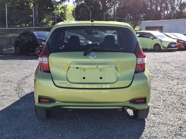 2016 Nissan Note MEDALIST X Carousel 15