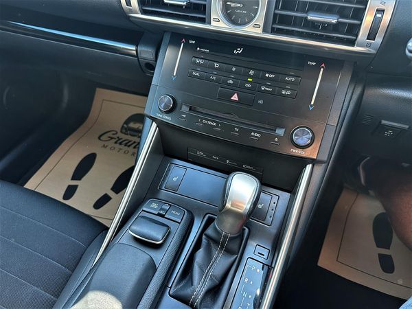 2013 Lexus IS 250 LOW KM.Rear camera.Alarm.10 Airbags. Carousel 8