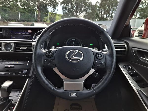2014 Lexus IS 300h F-Sport.Blind spot.Radar cruise.Alarm.Leather.10 SRS Airbags. Carousel 6