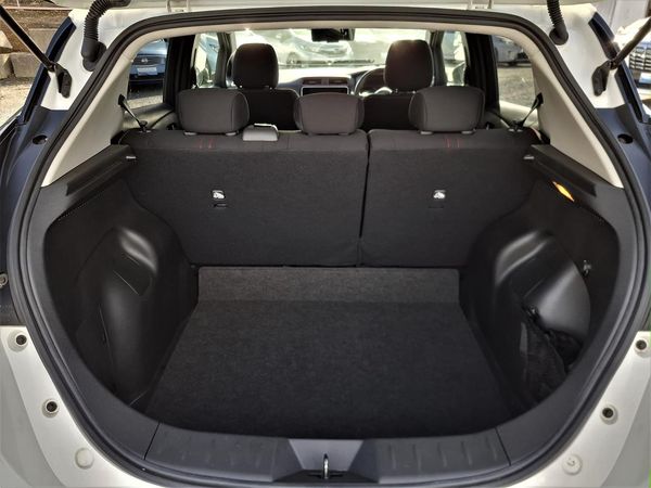 2020 Nissan Leaf NISMO.40KW.SOH360°cam.Android/ApplePlay.Pro-pilot.Safety radar.10 Airbags. Carousel 17
