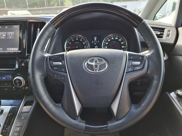 2016 Toyota Vellfire Z.Double sunroof.8 seater.Rear cam.Park sens.8 Airbags. Carousel 9
