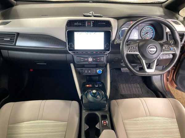 2021 Nissan Leaf 40KW.91% SOH.360 Camera.Pro-Pilot.Lane assist.Safety radar.Park sens. Carousel 6