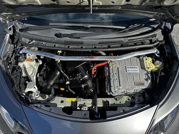 2017 Nissan Note E-power.Rear camera.Lane assist.Safety radar.Park sensors.Button start. Carousel 7