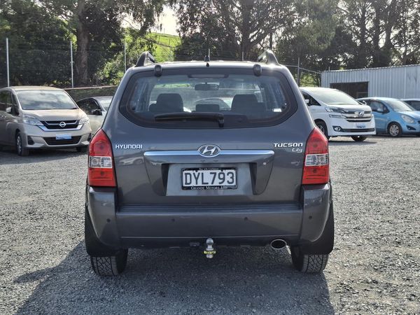 2007 Hyundai Tucson NZ NEW.Towbar.Roof rails.Park sens.Cruise control.8 SRS Airbags. Carousel 14
