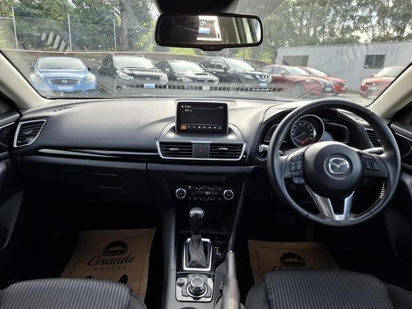 2015 Mazda Axela Skyactiv.Cruise control.Blind spot.Rear camera. Carousel 4