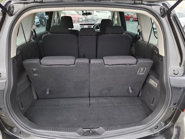2013 Nissan Lafesta Highway Star.7 seats.Alloy wheels. Carousel 17