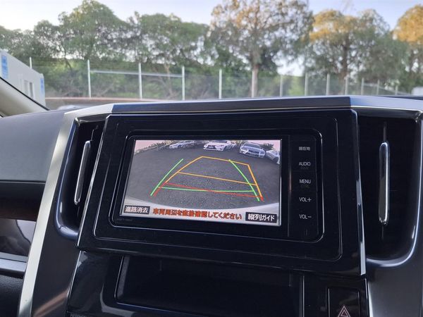 2015 Toyota Vellfire 8 seater Reversing Camera Parking Sensors Carousel 7