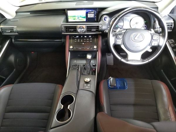 2017 Lexus IS 300h 4,5 Grade.Alarm.Cruise control.10 SRS Airbags. Carousel 11