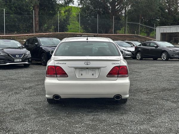 2005 Toyota Crown Athlete.50th Anniversary.Cruise control.Rear camera. Carousel 16