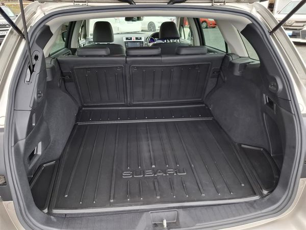 2017 Subaru Outback 4WD.Eyesight.Blind spot.Leather.Radar cruise.Lane assist.Alarm. Carousel 1
