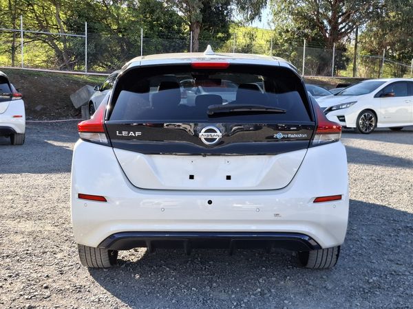 2021 Nissan Leaf Arriving April 88,64% Soh G Model 4,5 Grade Carousel 16
