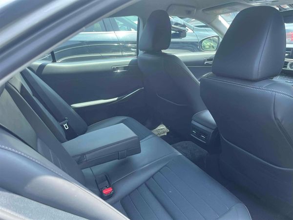2015 Lexus IS 300h Transit IS300H Hybrid Carousel 9