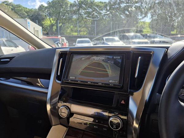 2017 Toyota Alphard Hybrid.Cruise control.Rear camera.Parking sensors. Carousel 10