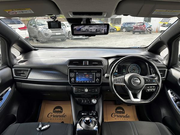 2019 Nissan Leaf 40KW.SOH 95%.Pro-pilot.360°camera.10 Airbags.Alarm. Carousel 4